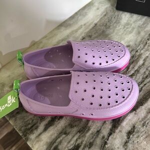 NEW sanuk!!